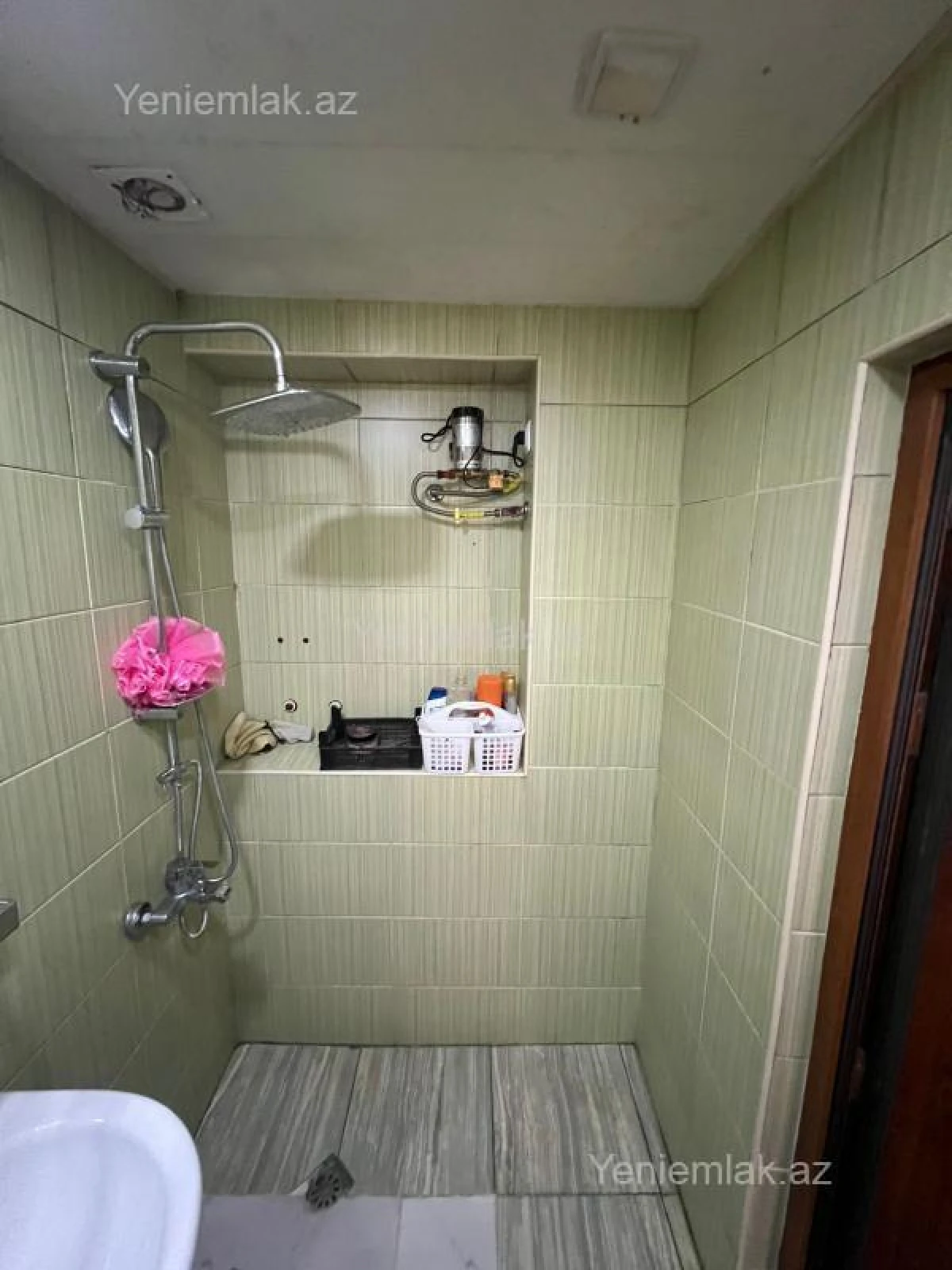 Satılır 3 otaqlı köhnə tikili 61 m²