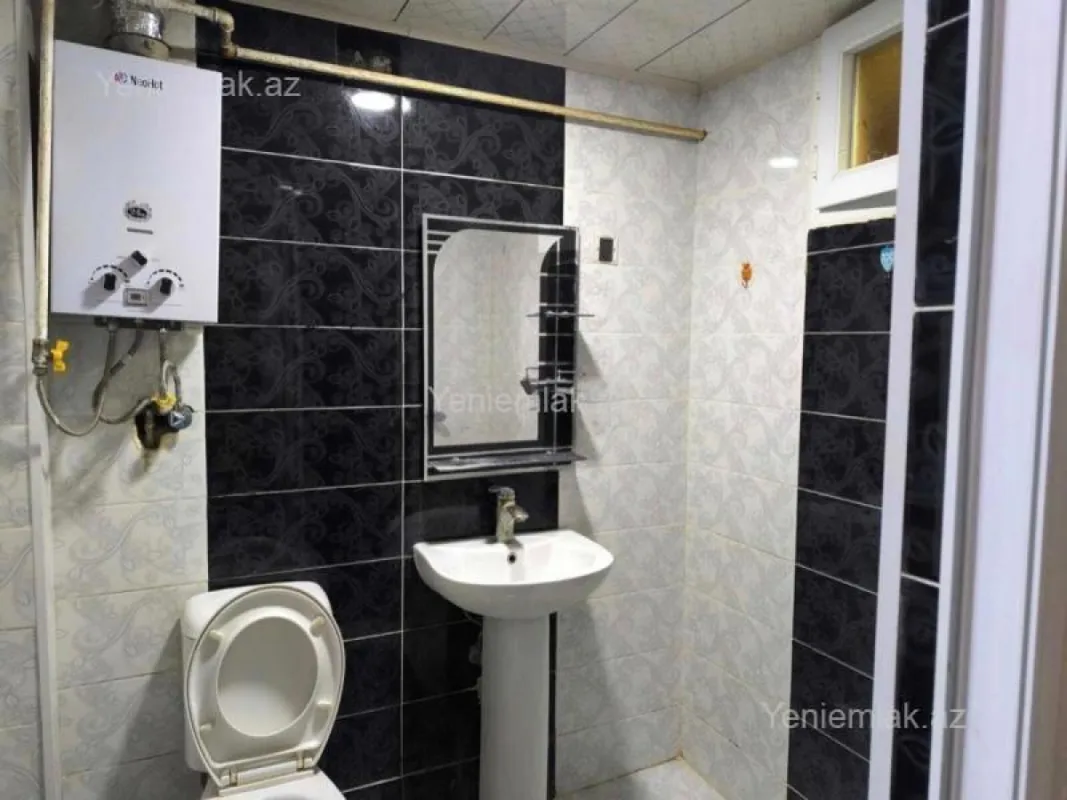 Satılır 2 otaqlı köhnə tikili 45 m²