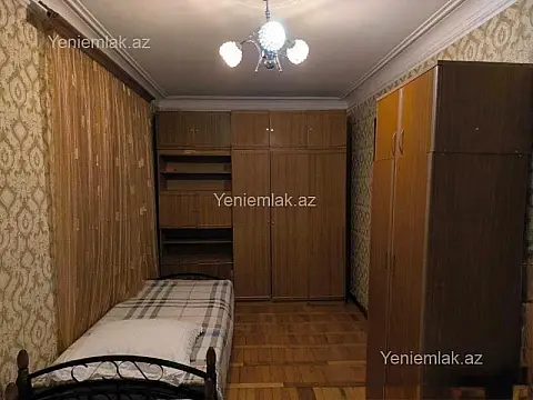 Satılır 2 otaqlı köhnə tikili 45 m²