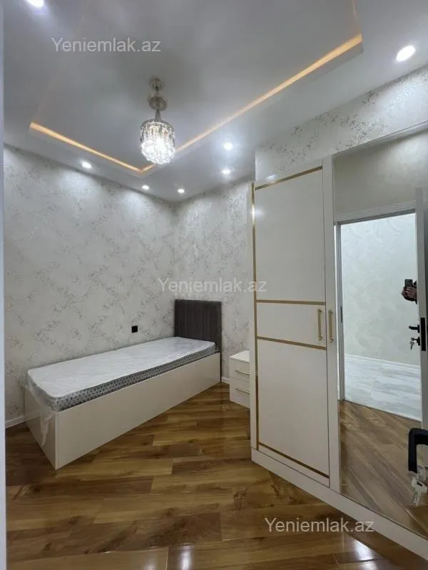 Satılır 3 otaqlı yeni tikili 80 m²