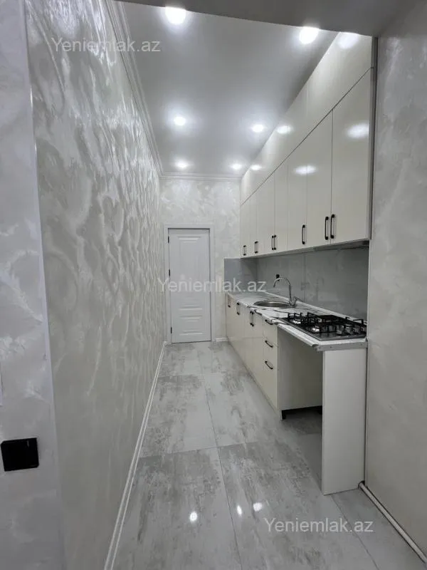 Satılır 3 otaqlı yeni tikili 80 m²
