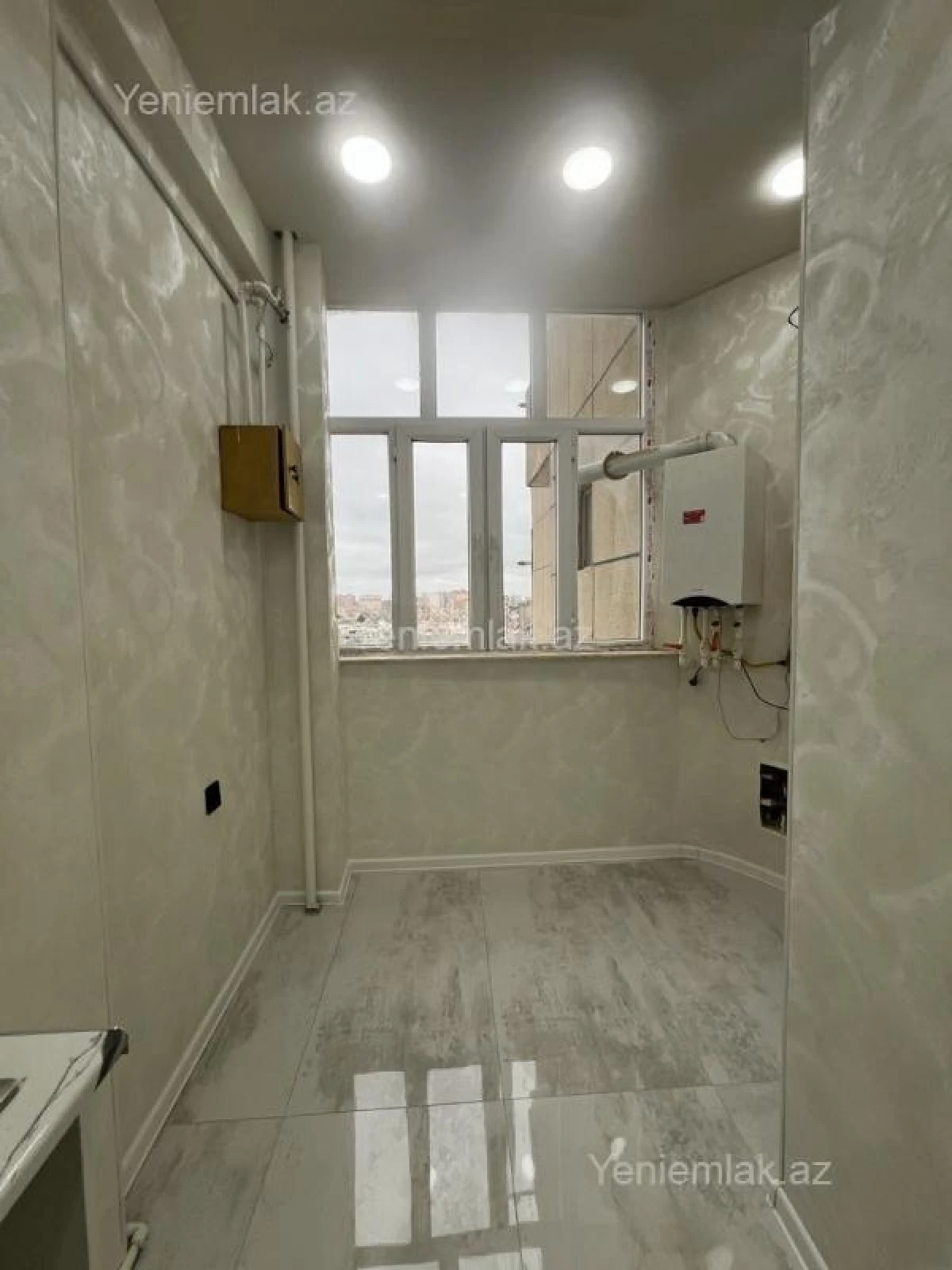 Satılır 3 otaqlı yeni tikili 80 m²