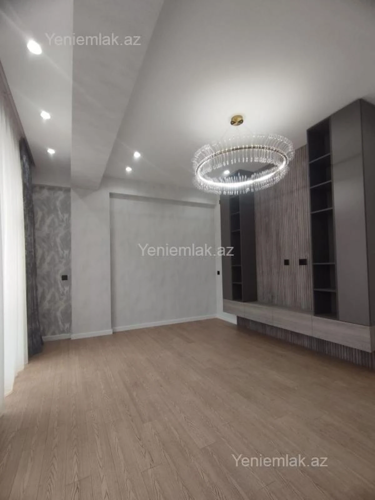 Satılır 2 otaqlı yeni tikili 65.2 m²