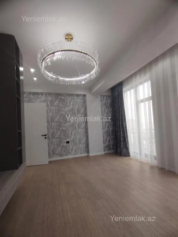Satılır 2 otaqlı yeni tikili 65.2 m²
