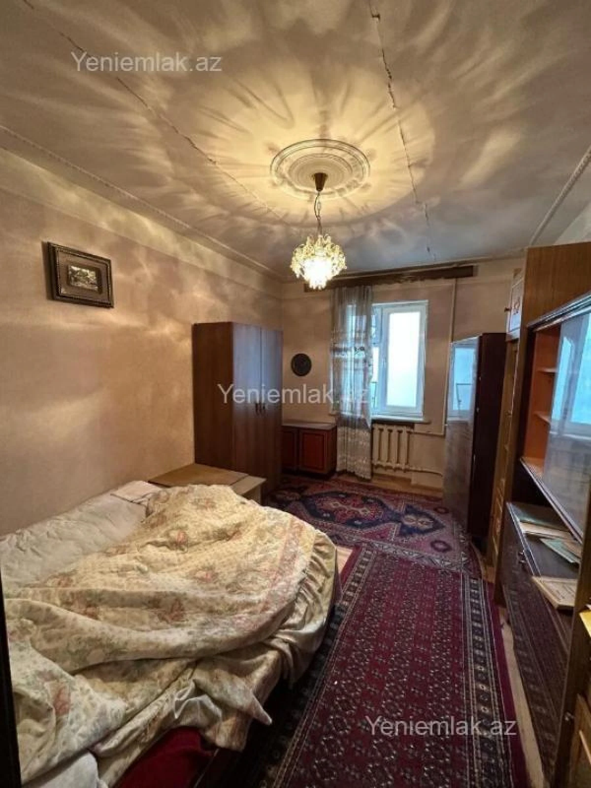 Satılır 3 otaqlı köhnə tikili 90 m²