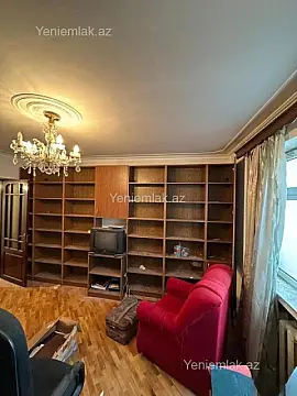 Satılır 3 otaqlı köhnə tikili 90 m²