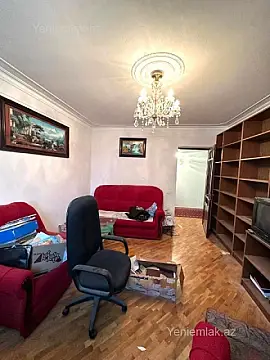 Satılır 3 otaqlı köhnə tikili 90 m²