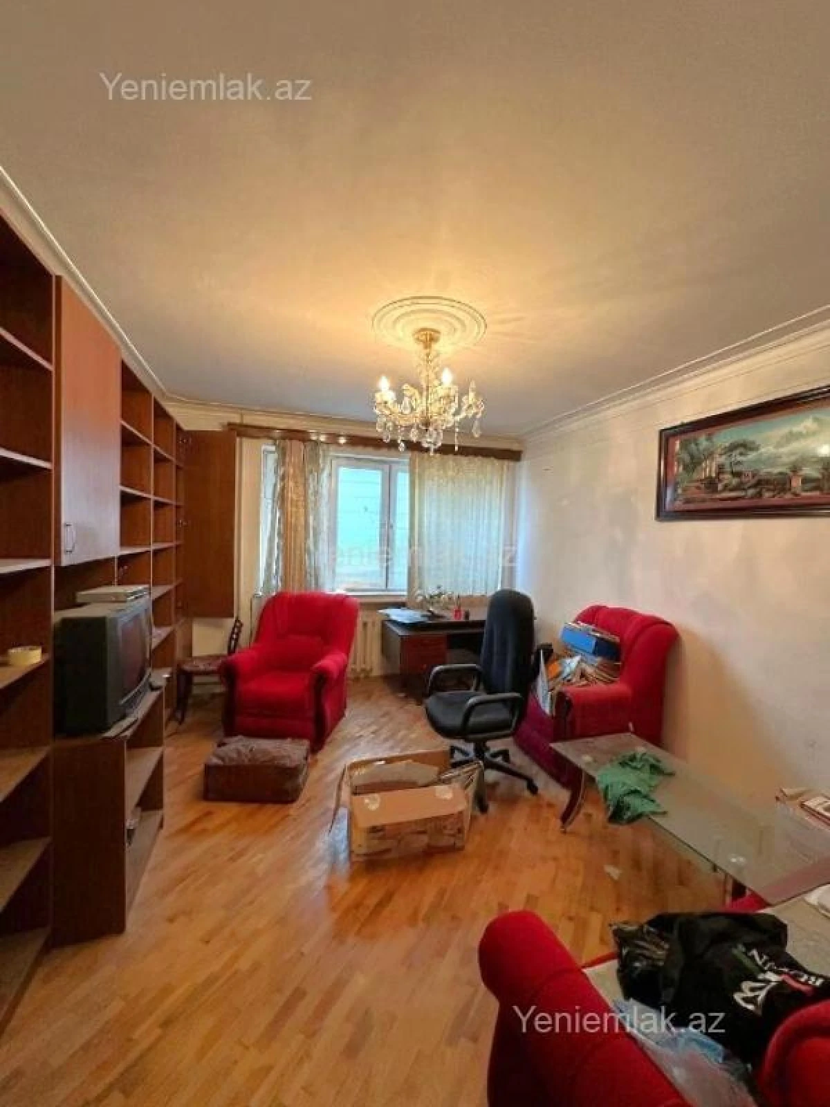 Satılır 3 otaqlı köhnə tikili 90 m²