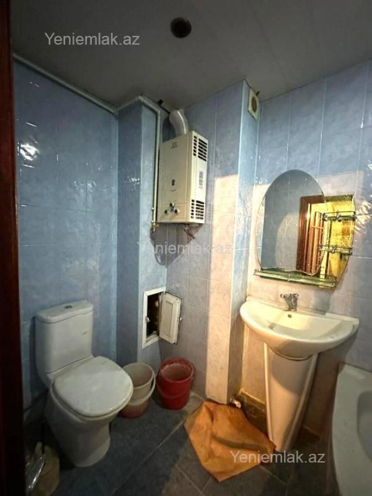 Satılır 3 otaqlı köhnə tikili 90 m²