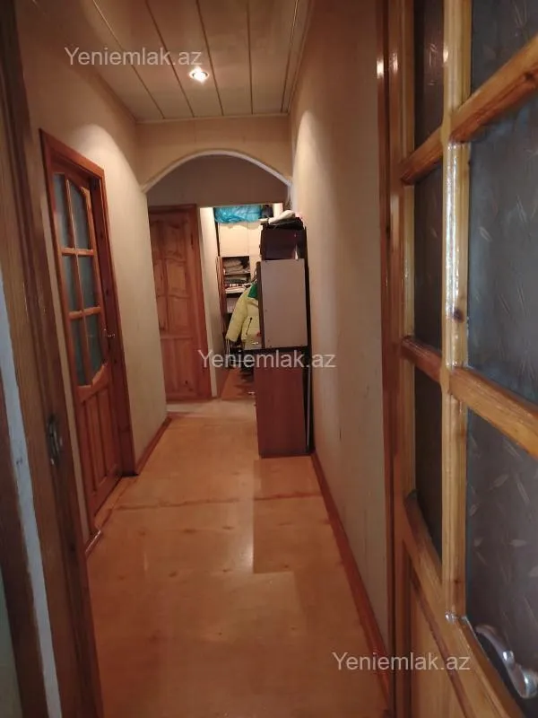 Satılır 2 otaqlı köhnə tikili 56 m²