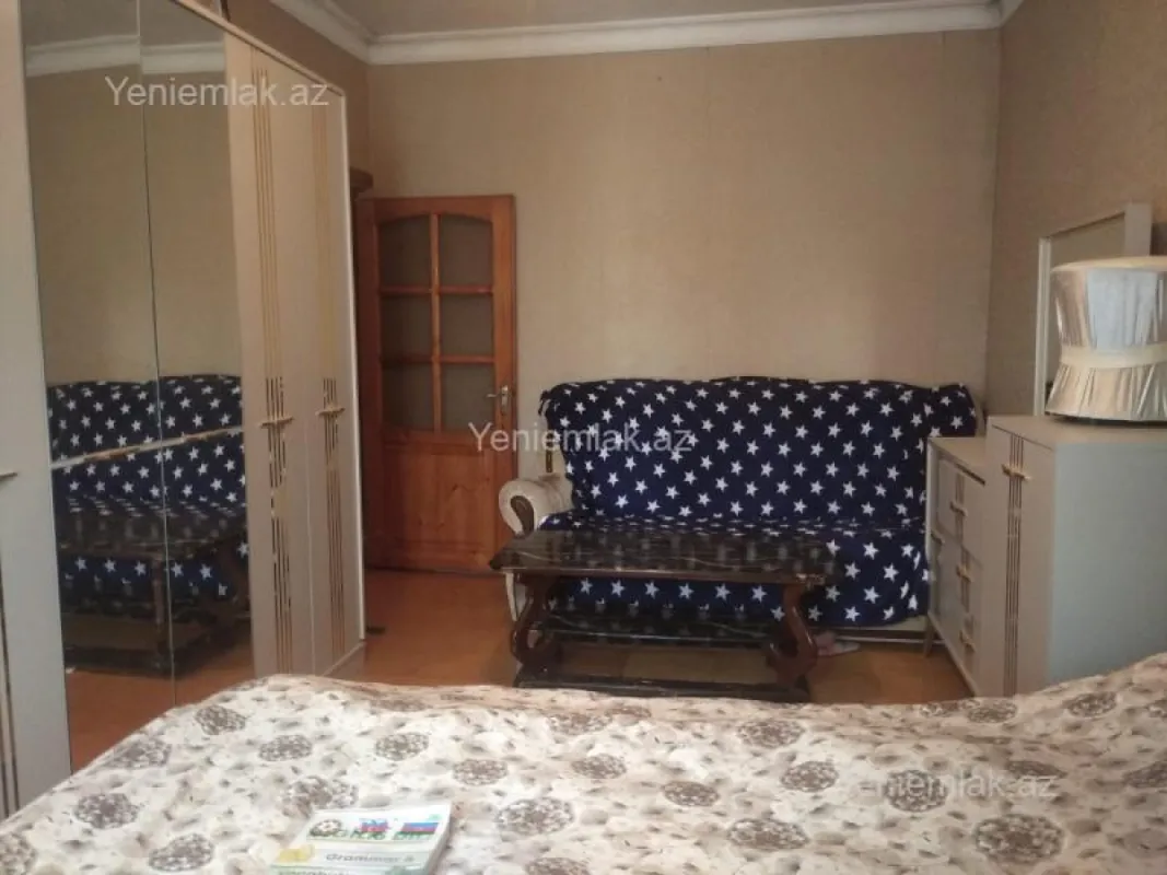 Satılır 2 otaqlı köhnə tikili 56 m²