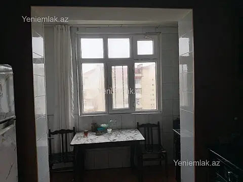 Satılır 2 otaqlı köhnə tikili 56 m²