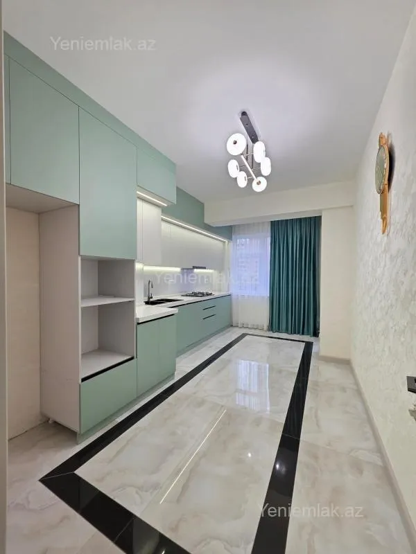 Satılır 3 otaqlı yeni tikili 128 m²