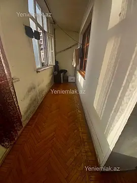 Satılır 3 otaqlı köhnə tikili 90 m²