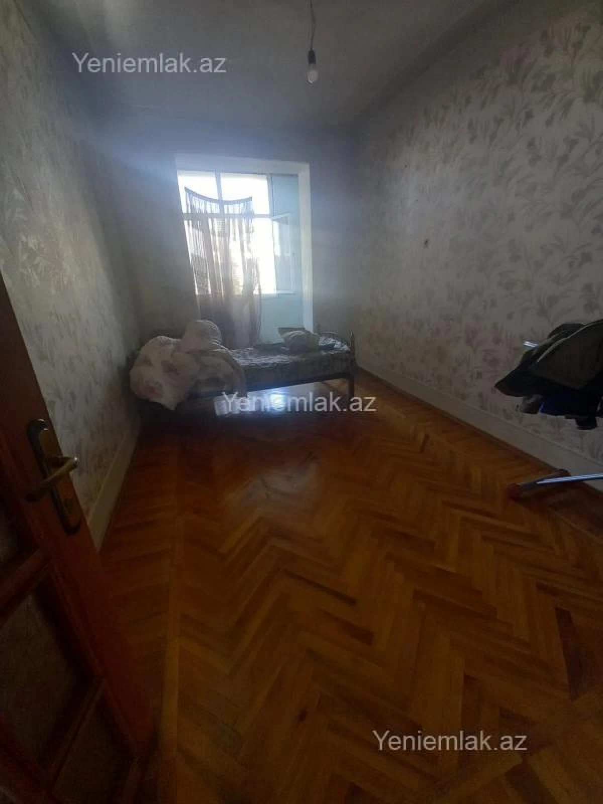 Satılır 3 otaqlı köhnə tikili 90 m²