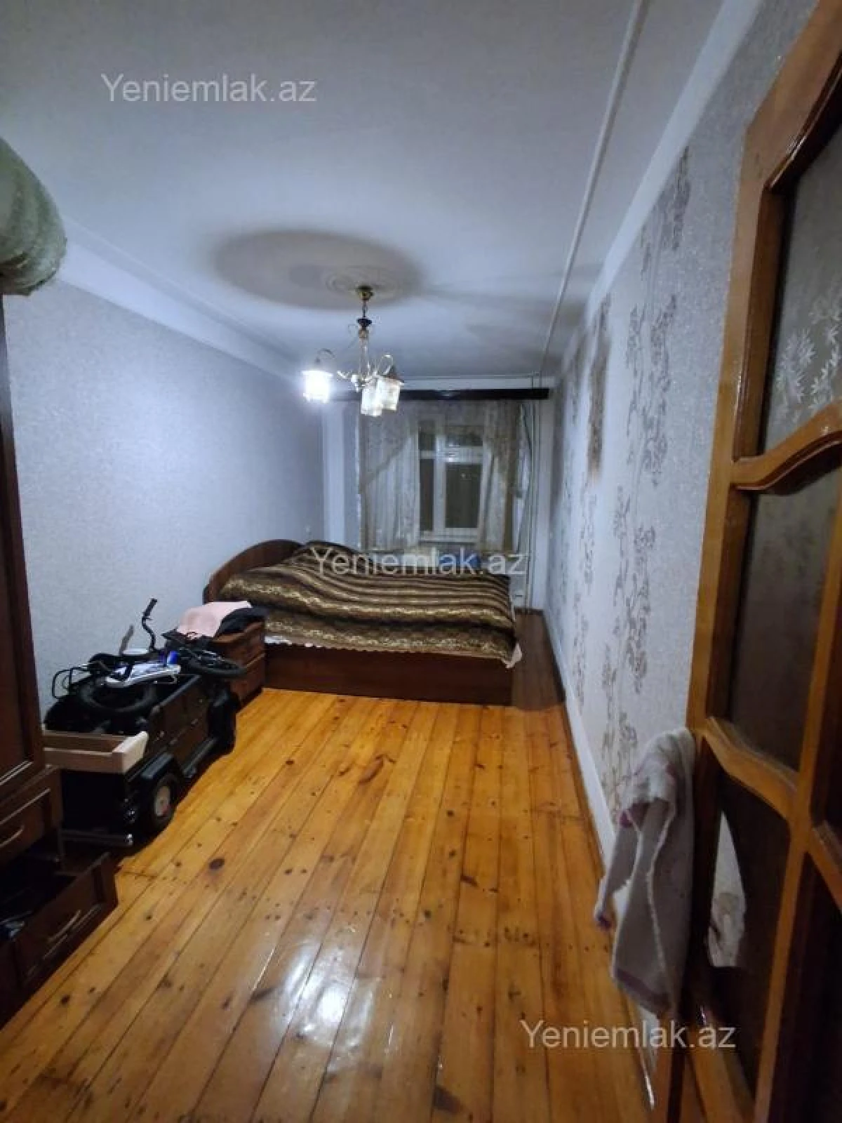 Satılır 2 otaqlı köhnə tikili 52 m²