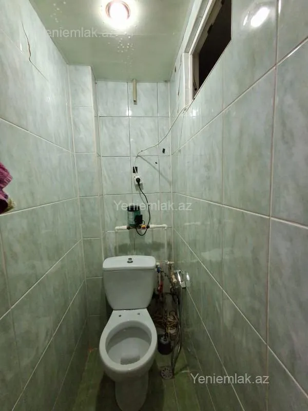 Satılır 2 otaqlı köhnə tikili 52 m²
