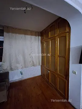 Satılır 2 otaqlı köhnə tikili 52 m²