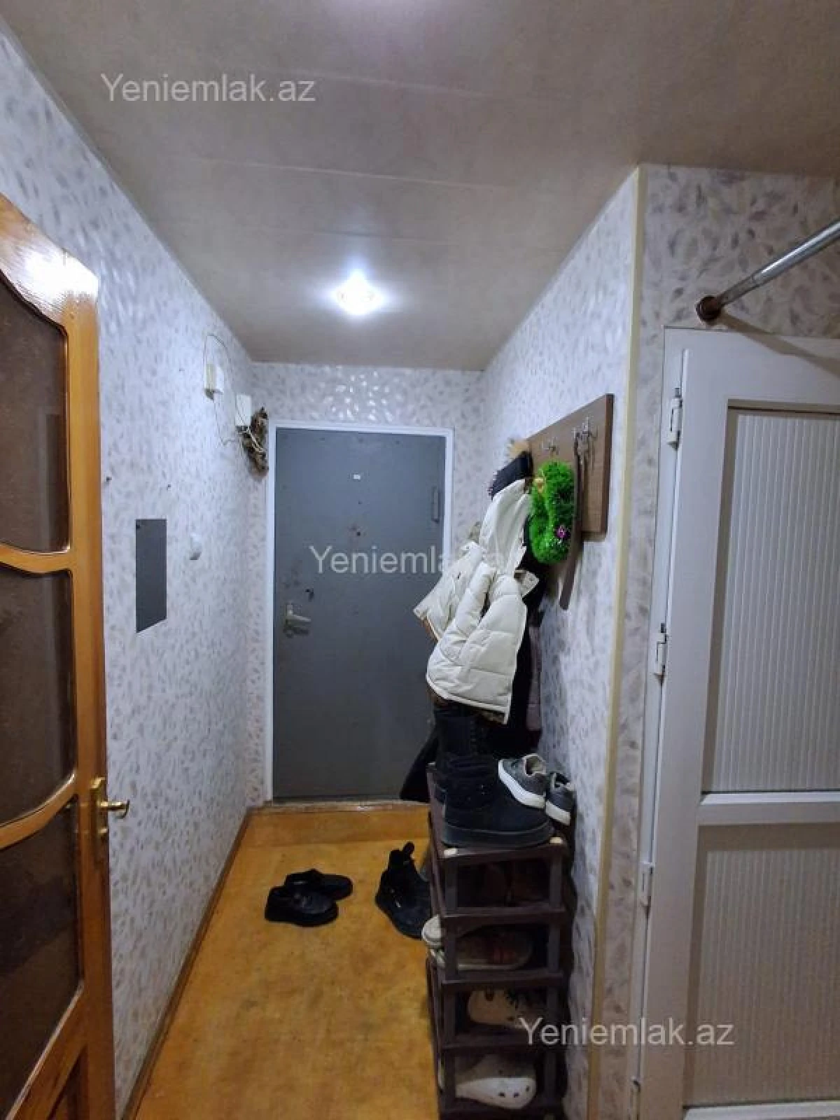 Satılır 2 otaqlı köhnə tikili 52 m²