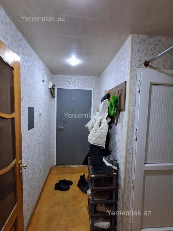 Satılır 2 otaqlı köhnə tikili 52 m²