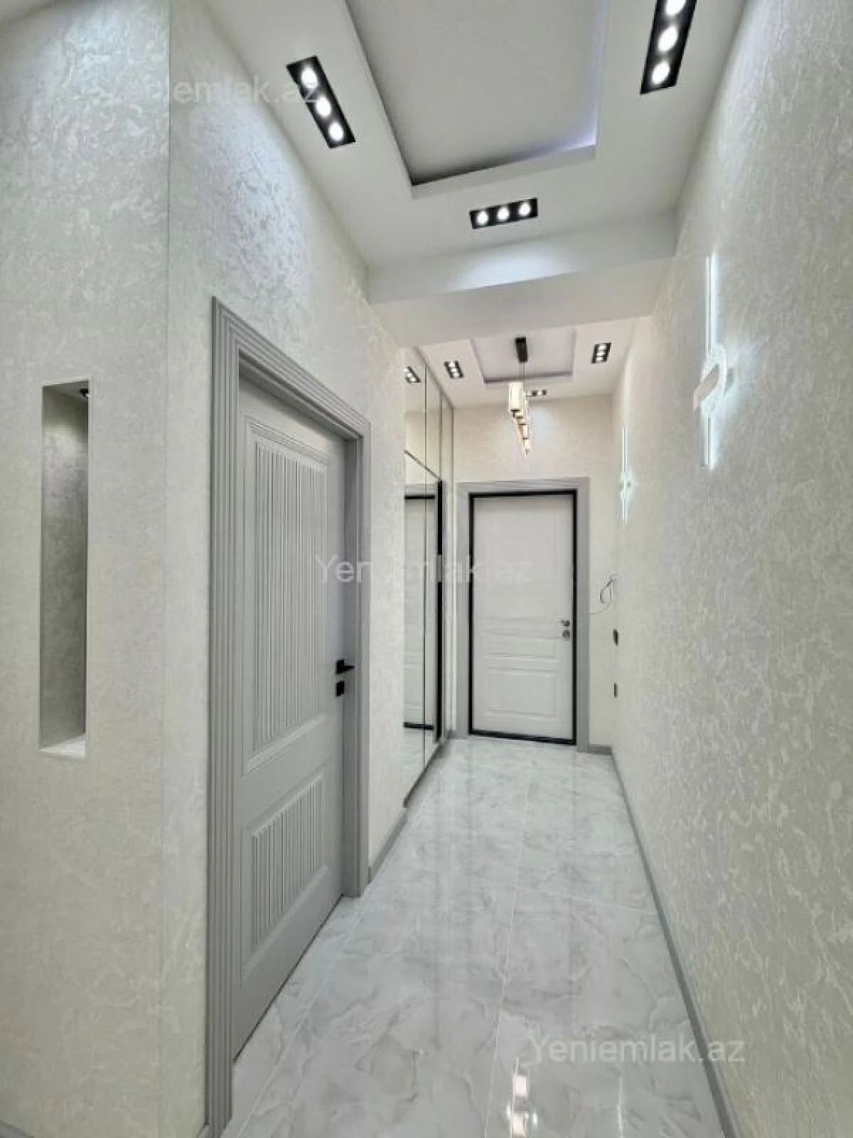 Satılır 2 otaqlı yeni tikili 55 m²