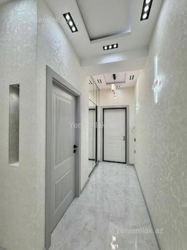 Satılır 2 otaqlı yeni tikili 55 m²