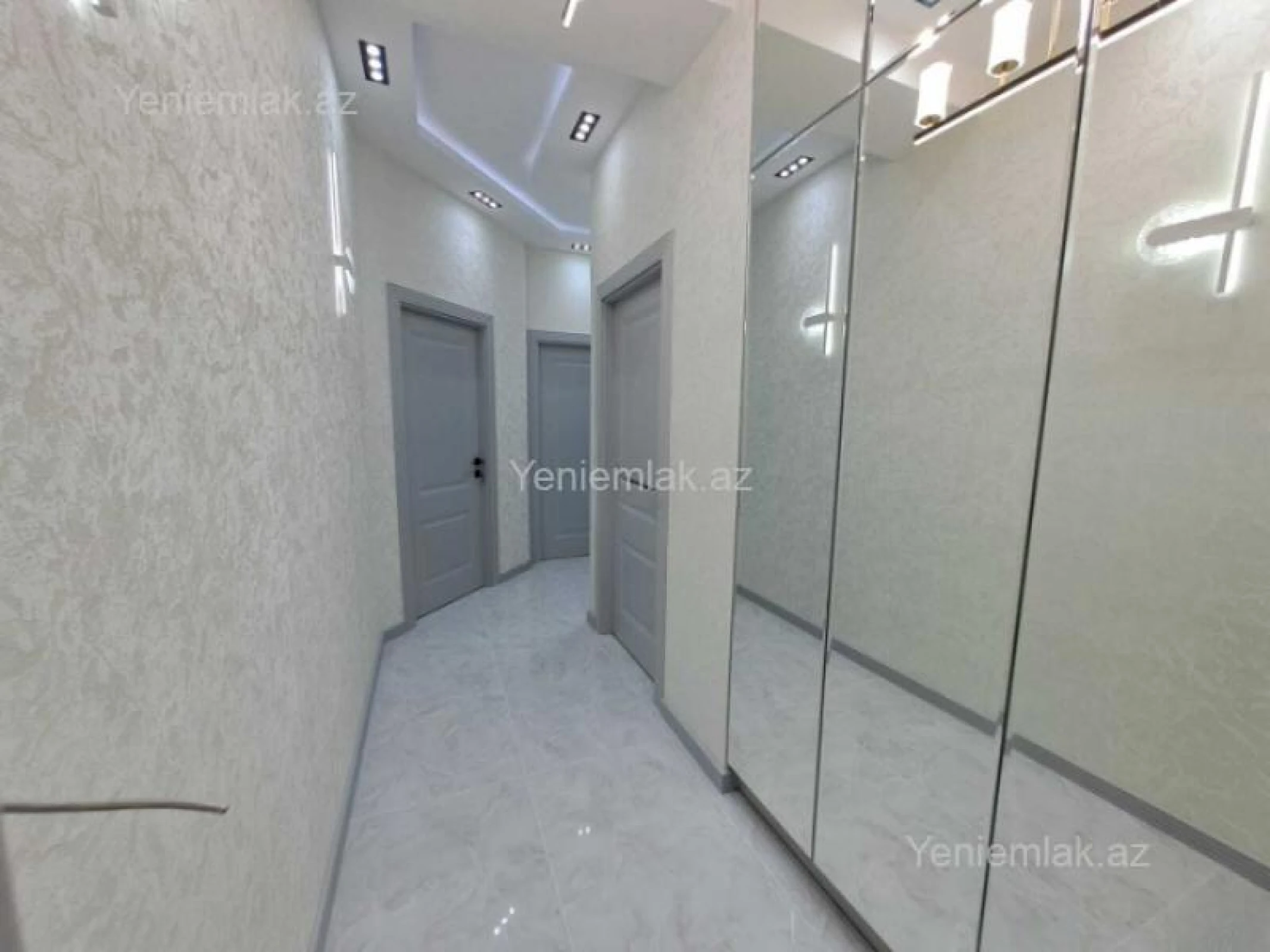Satılır 2 otaqlı yeni tikili 55 m²
