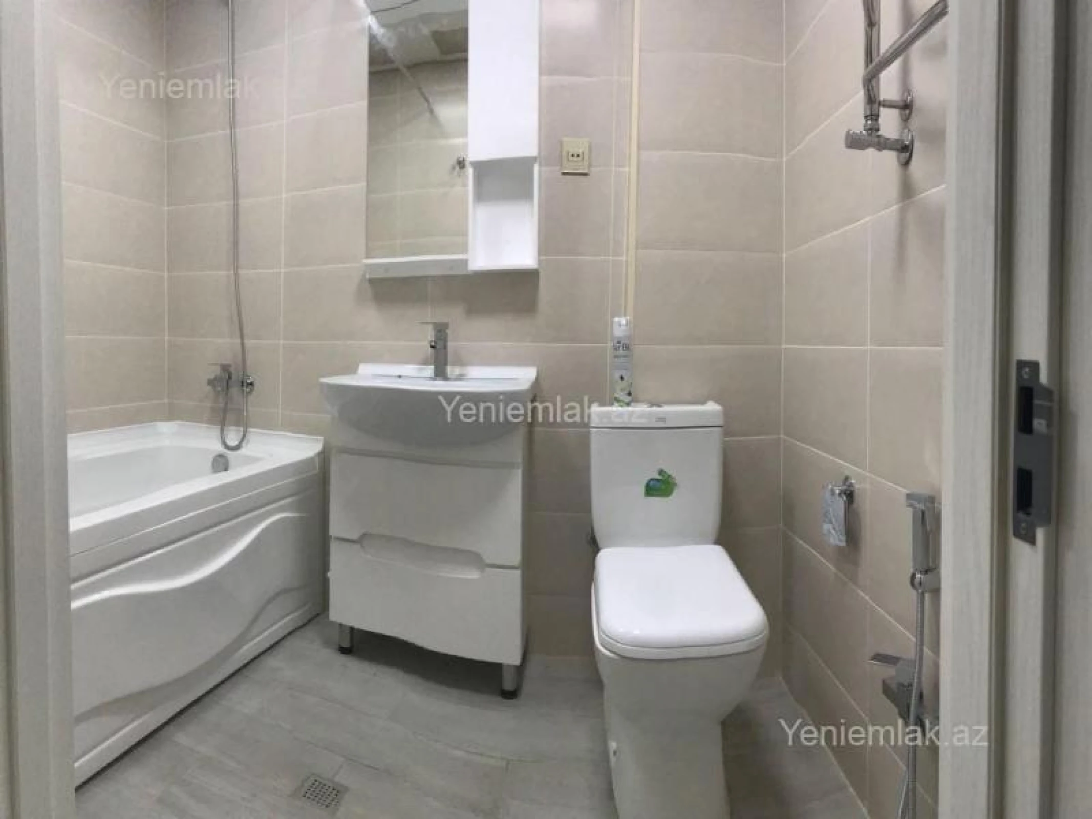 Satılır 3 otaqlı yeni tikili 112 m²