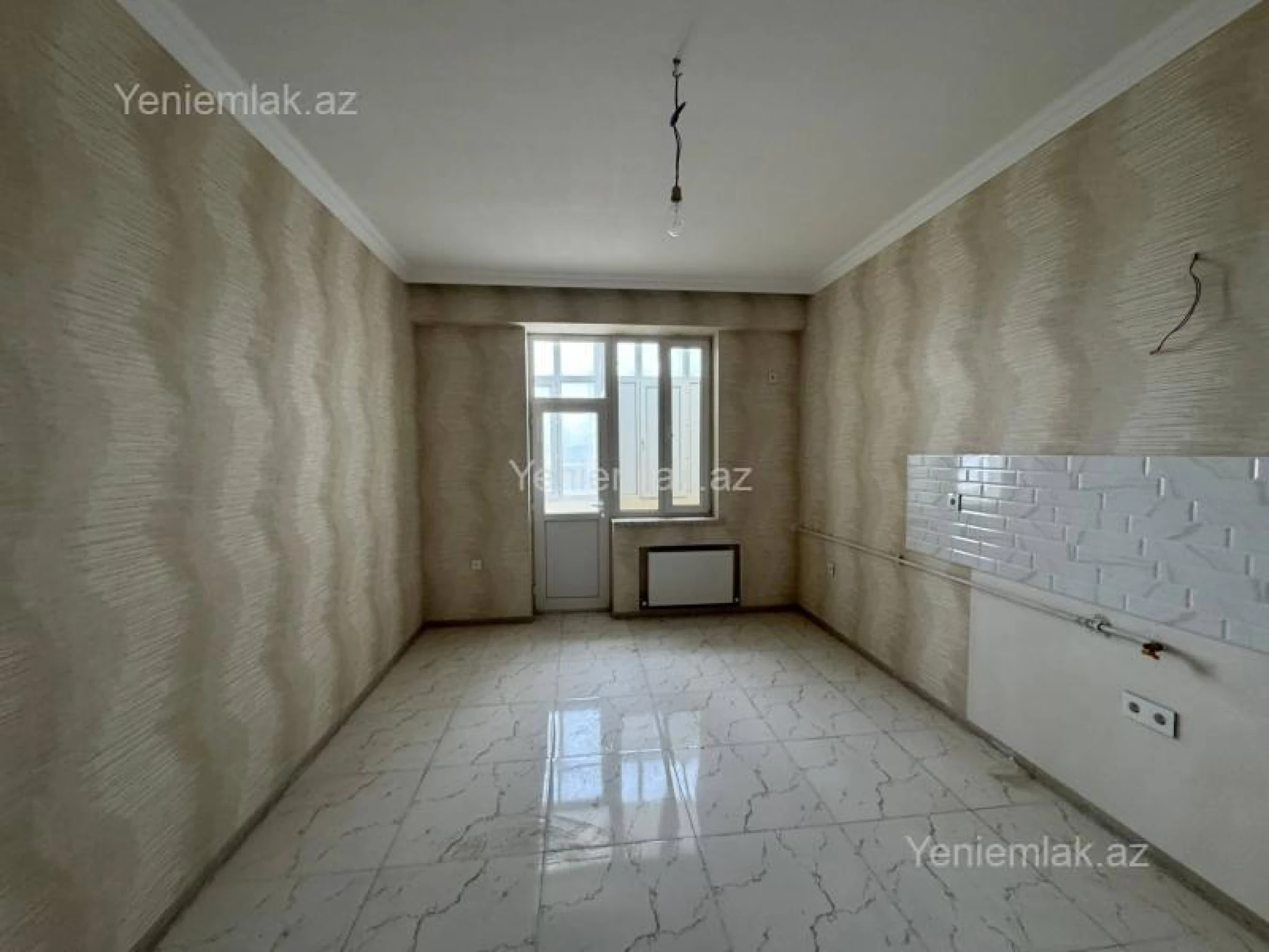 Satılır 3 otaqlı yeni tikili 65 m²