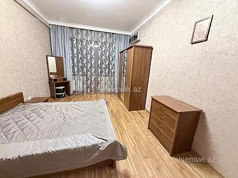 Satılır 3 otaqlı yeni tikili 121 m²