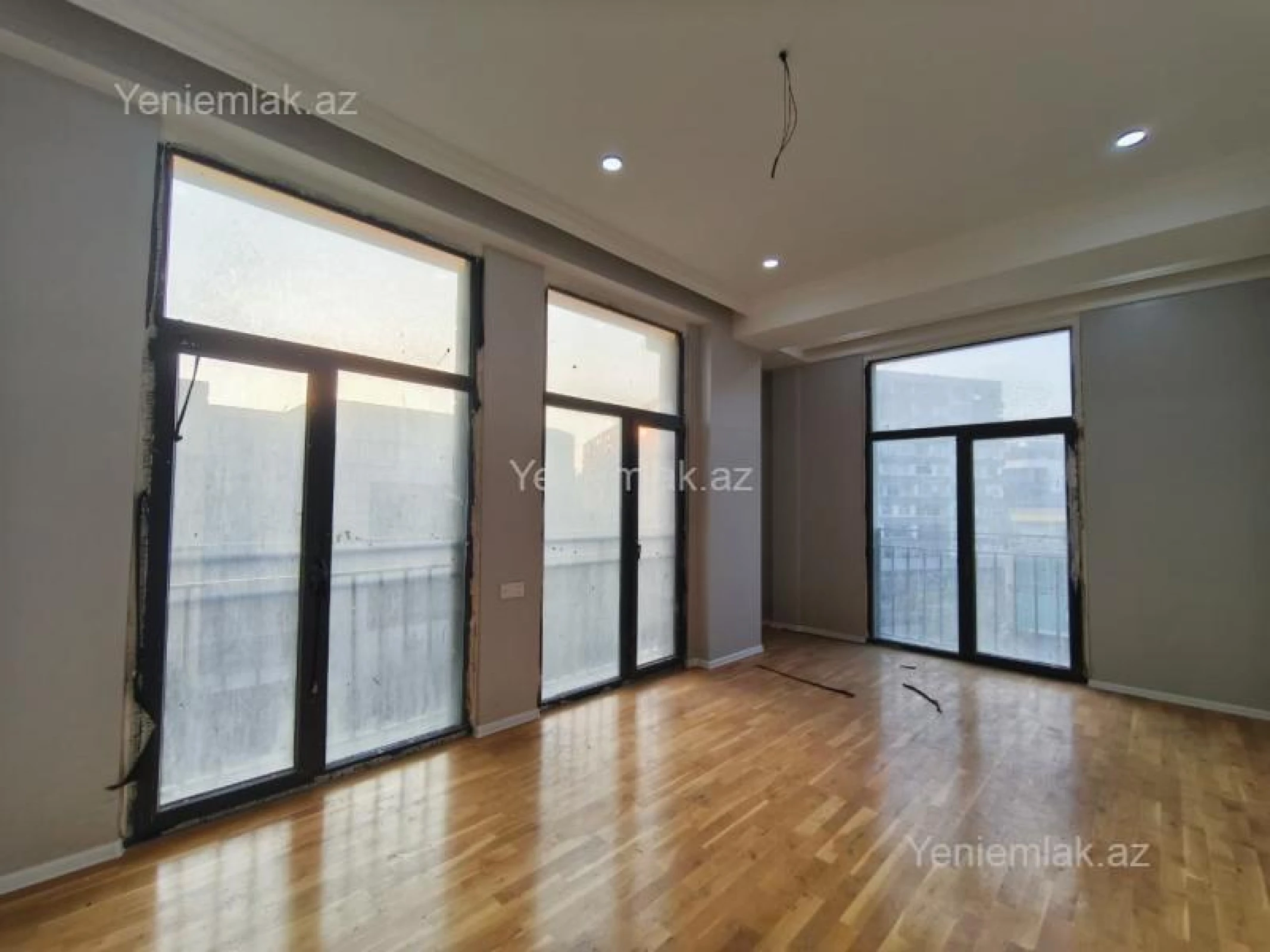 Satılır 4 otaqlı yeni tikili 148 m²