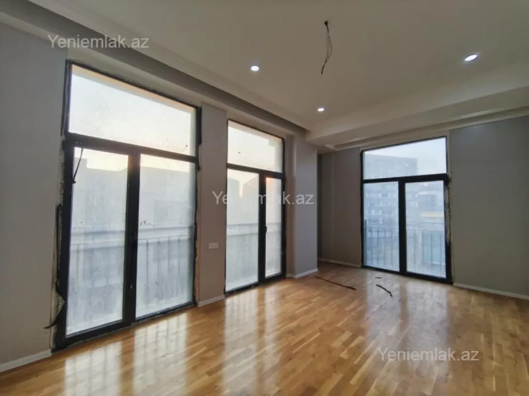 Satılır 4 otaqlı yeni tikili 148 m²