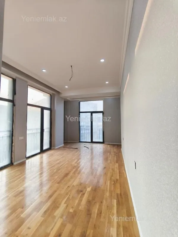 Satılır 4 otaqlı yeni tikili 148 m²
