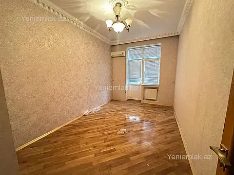 Satılır 4 otaqlı yeni tikili 120 m²