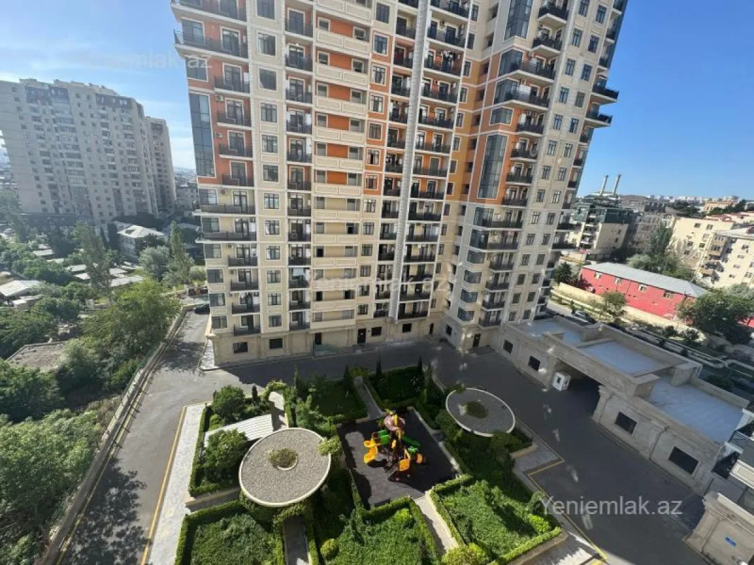 Satılır 3 otaqlı yeni tikili 118.7 m²