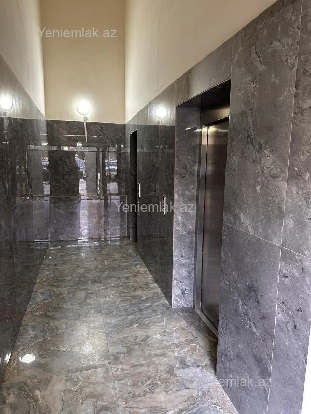 Satılır 3 otaqlı yeni tikili 95 m²