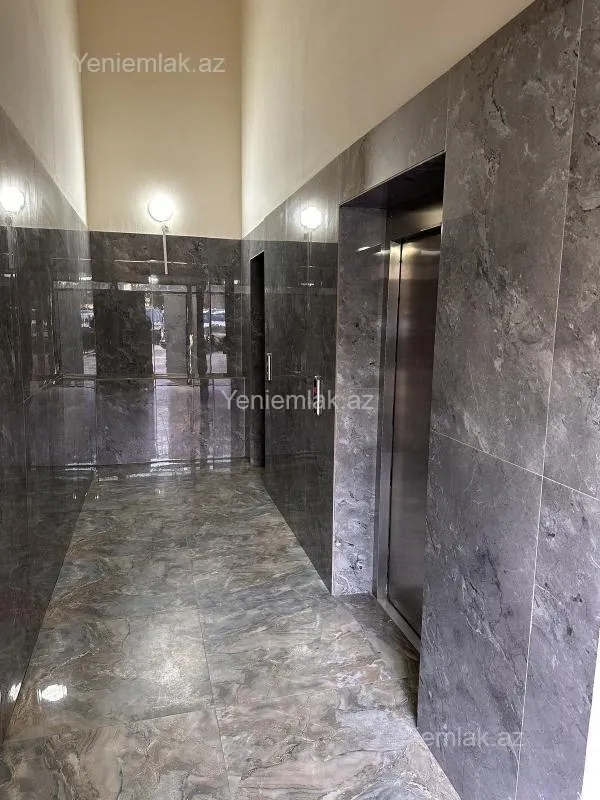 Satılır 3 otaqlı yeni tikili 95 m²