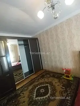Satılır 2 otaqlı köhnə tikili 60 m²