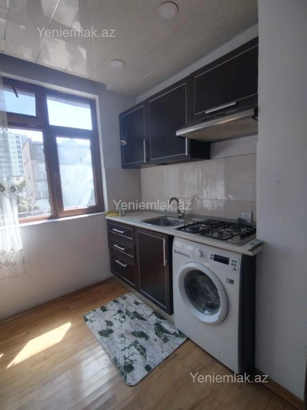 Satılır 2 otaqlı köhnə tikili 60 m²