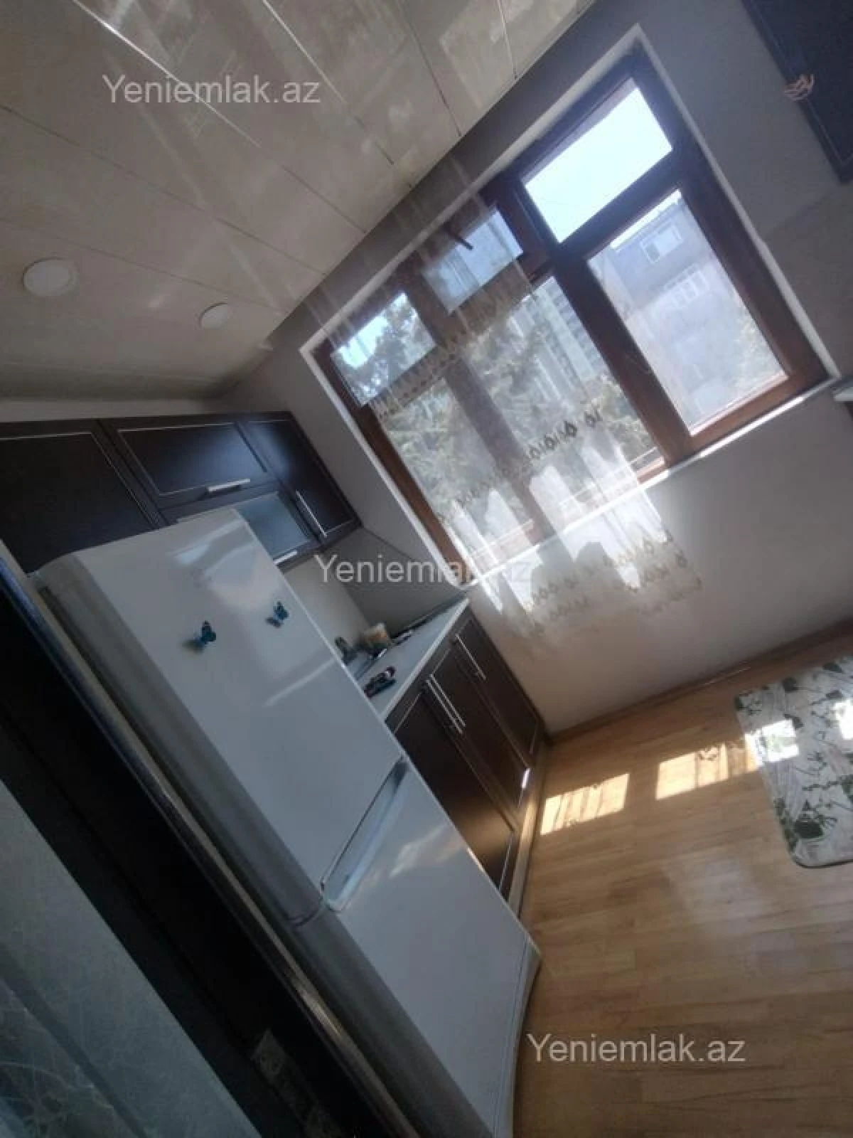 Satılır 2 otaqlı köhnə tikili 60 m²