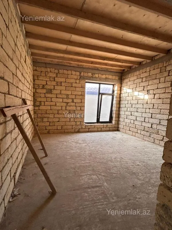Satılır 5 otaqlı həyət evi 220 m²