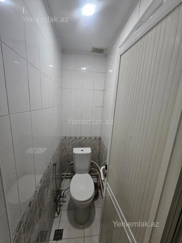 Satılır 1 otaqlı köhnə tikili 60 m²