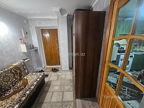 Satılır 1 otaqlı köhnə tikili 60 m²