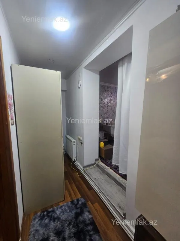 Satılır 1 otaqlı köhnə tikili 60 m²