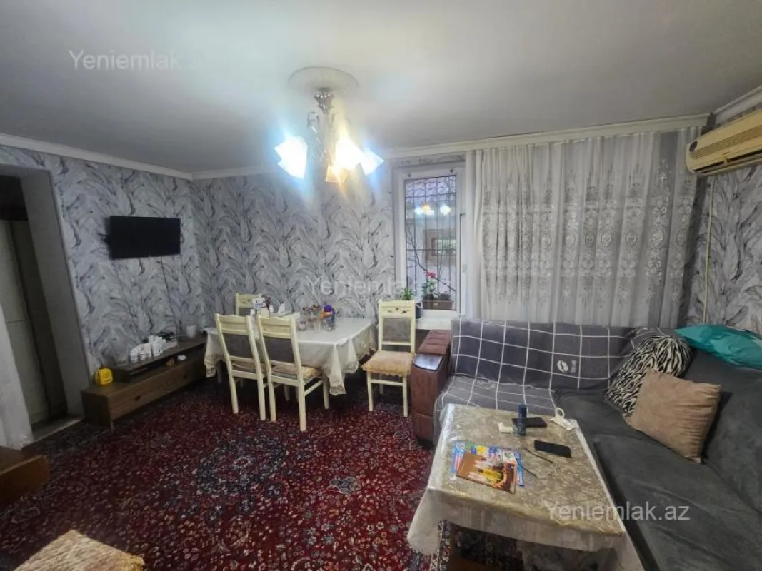 Satılır 1 otaqlı köhnə tikili 60 m²