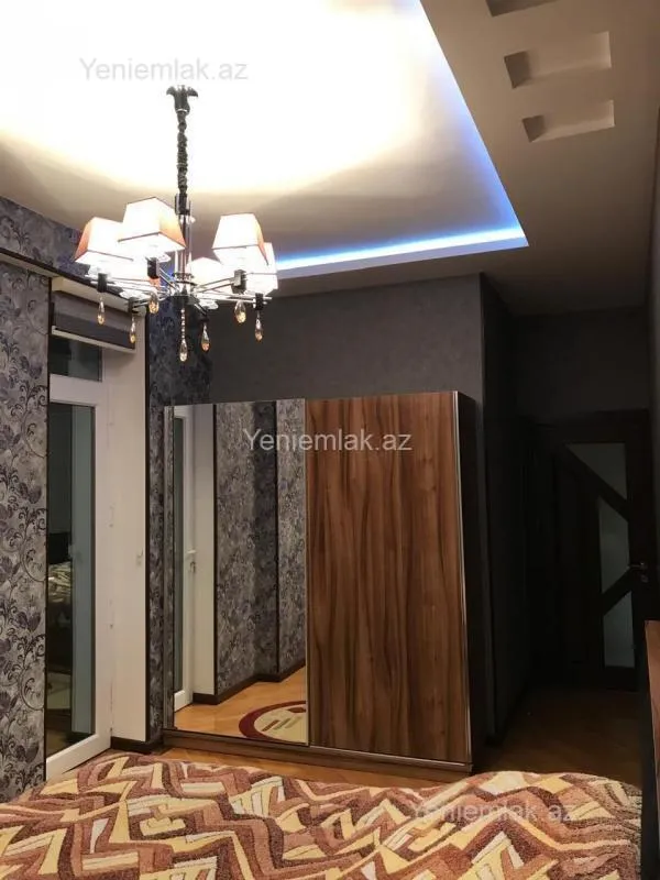 Satılır 3 otaqlı yeni tikili 120 m²
