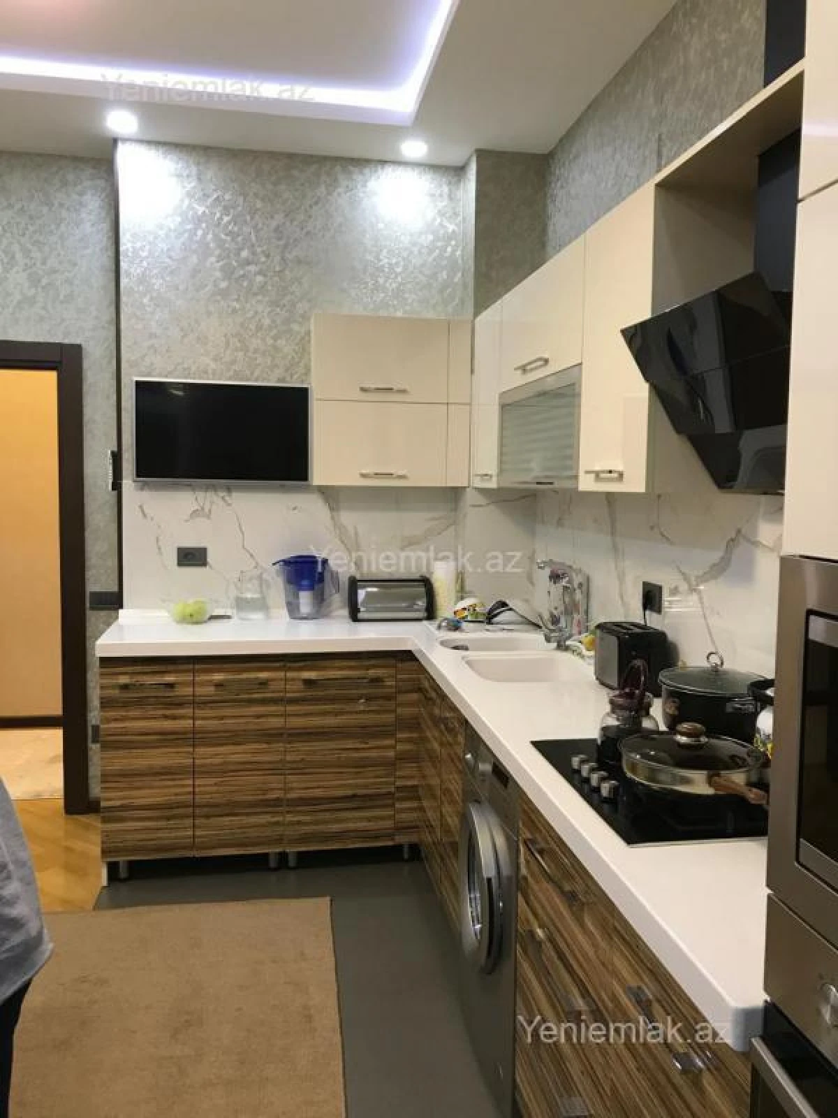 Satılır 3 otaqlı yeni tikili 120 m²