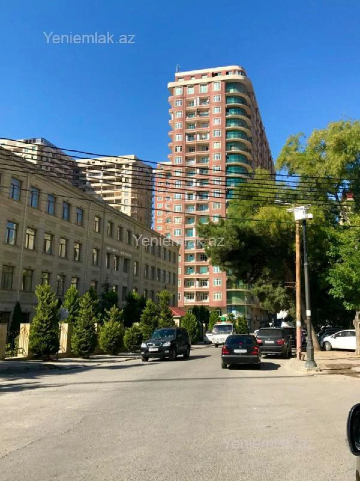 Satılır 3 otaqlı yeni tikili 120 m²