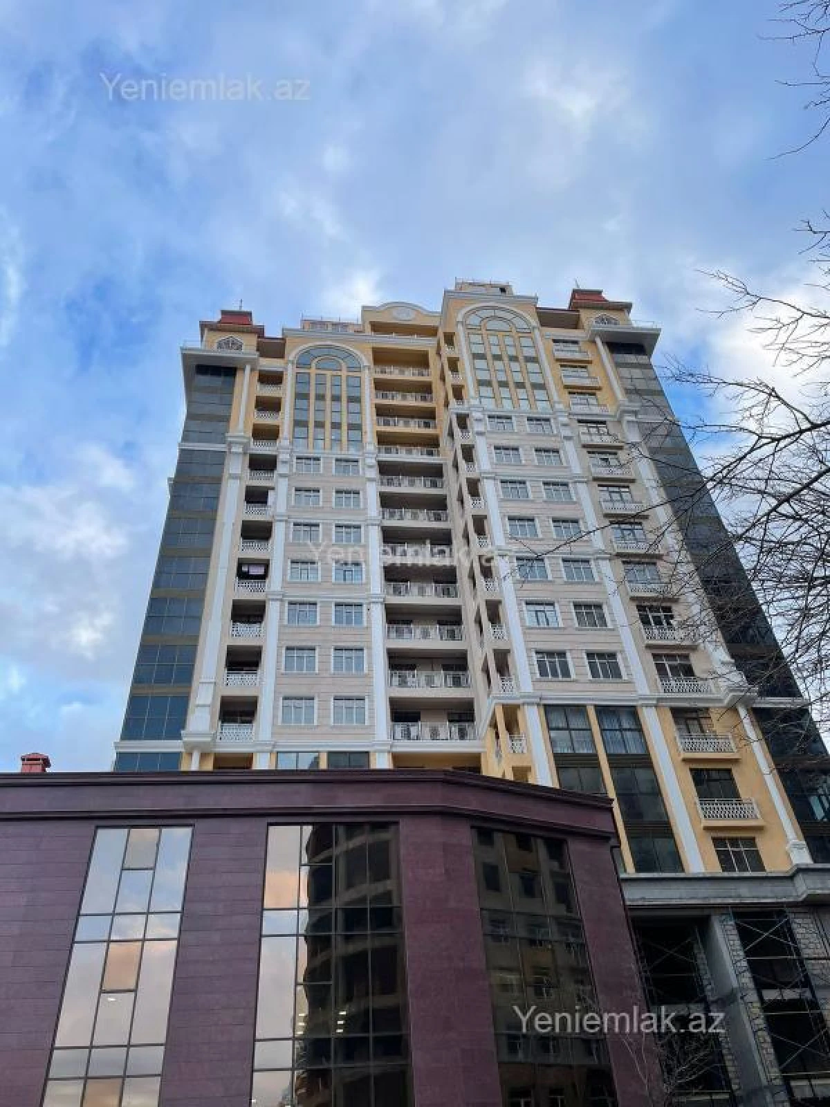 Satılır 3 otaqlı yeni tikili 120 m²