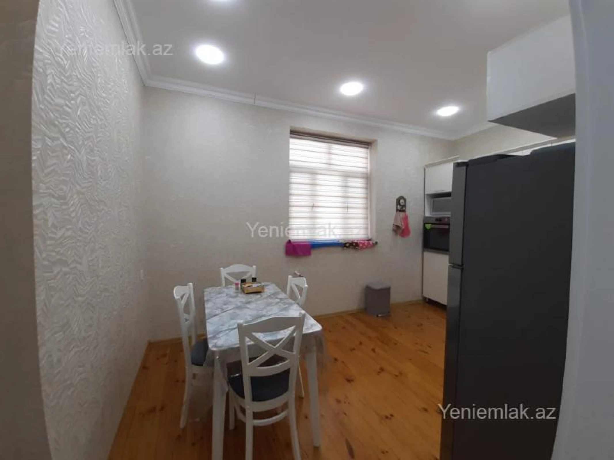 Satılır 6 otaqlı həyət evi 160 m²